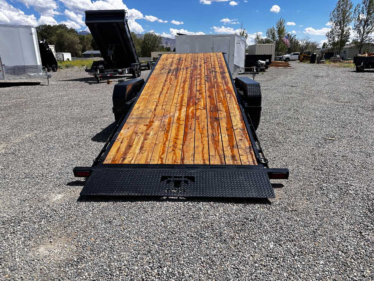 2026 Teton 20' FULL TILT New tilt deck trailer, 20', 16,000 lb GVWR, for sale at The Trailer Store in Winnemucca, Nevada (I-80), stock #TTS-F400334 — optional equipment detail