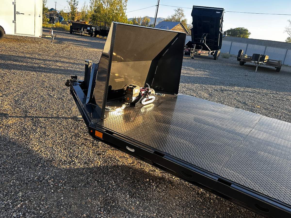 2024 Diamond C GTFL22X83 New equipment / flatbed trailer, 83X22, 9,890 lb GVWR, for sale at The Trailer Store in Winnemucca, Nevada (I-80), stock #TTS-1285918 — deck and bed detail