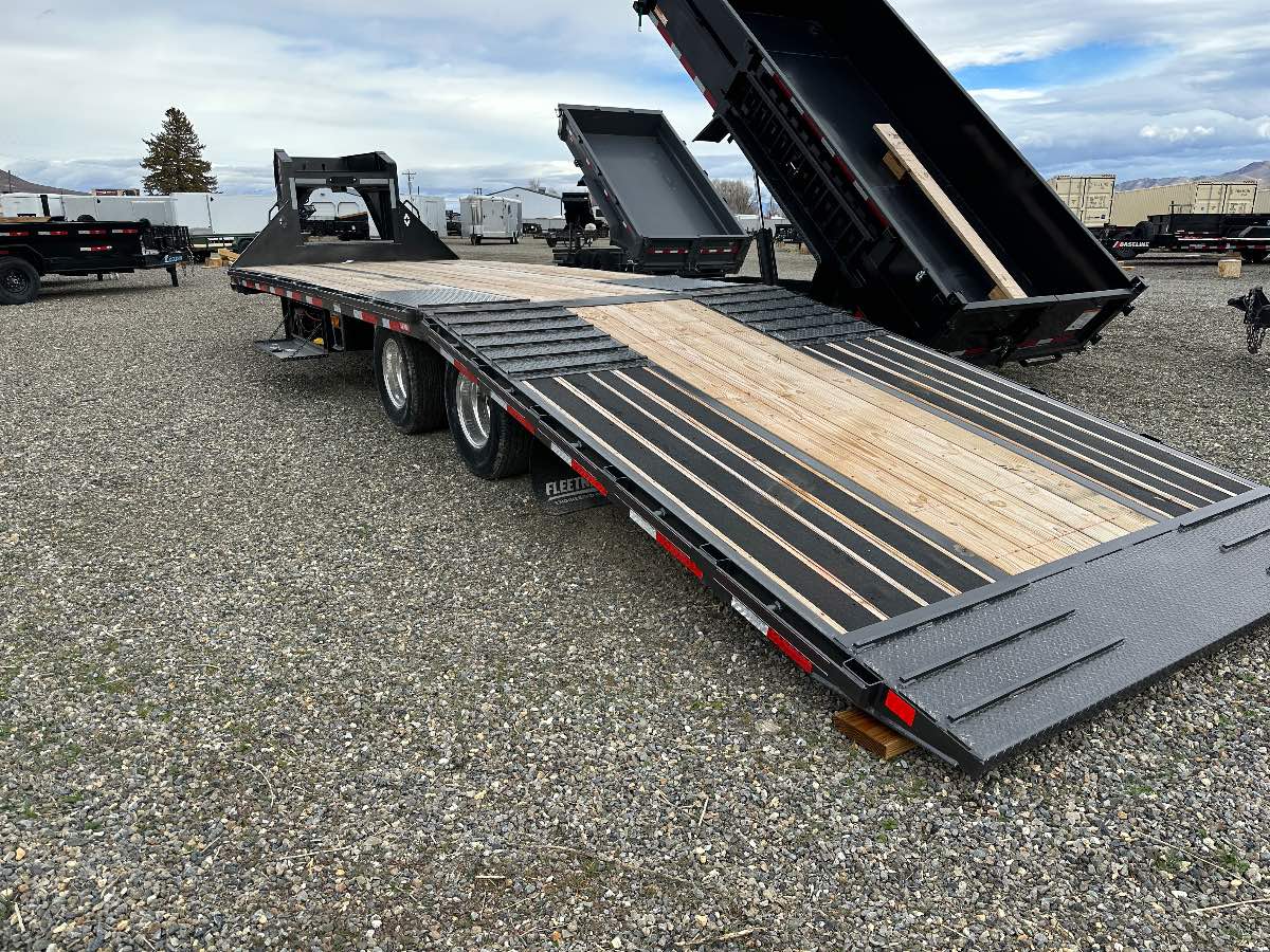 2027 Diamond C FMAX212 Hydraulic Dovetail New equipment / flatbed trailer, 35X102, 25,900 lb GVWR, for sale at The Trailer Store in Winnemucca, Nevada (I-80), stock #TTS-316812 — exterior side view 2027 Diamond C FMAX212 Hydraulic Dovetail New equipment / flatbed trailer, 35X102, 25,900 lb GVWR, for sale at The Trailer Store in Winnemucca, Nevada (I-80), stock #TTS-316812 — exterior side view