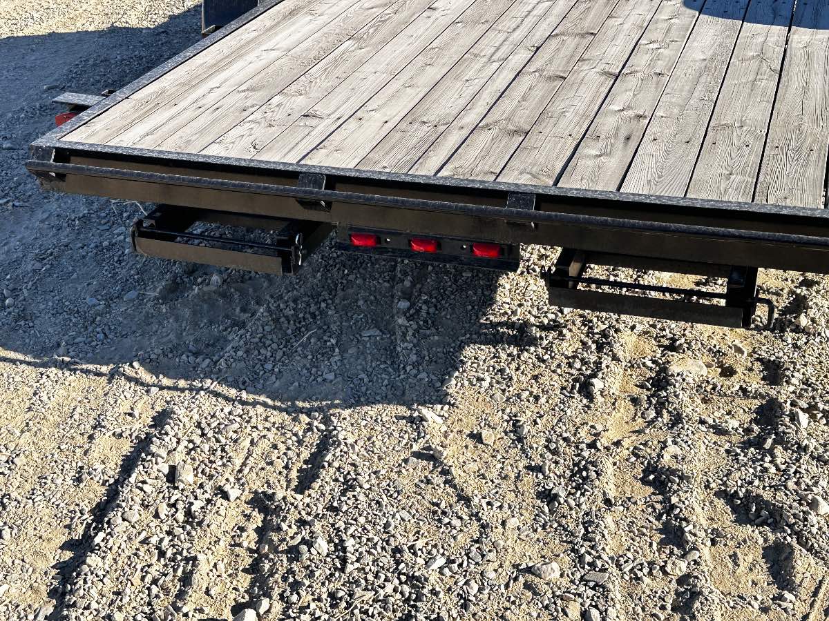 2025 Carry-On 7X16APFTSR1BRK New utility trailer, 82"X16, 7,000 lb GVWR, for sale at The Trailer Store in Winnemucca, Nevada (I-80), stock #TTS-N003216 — optional equipment detail