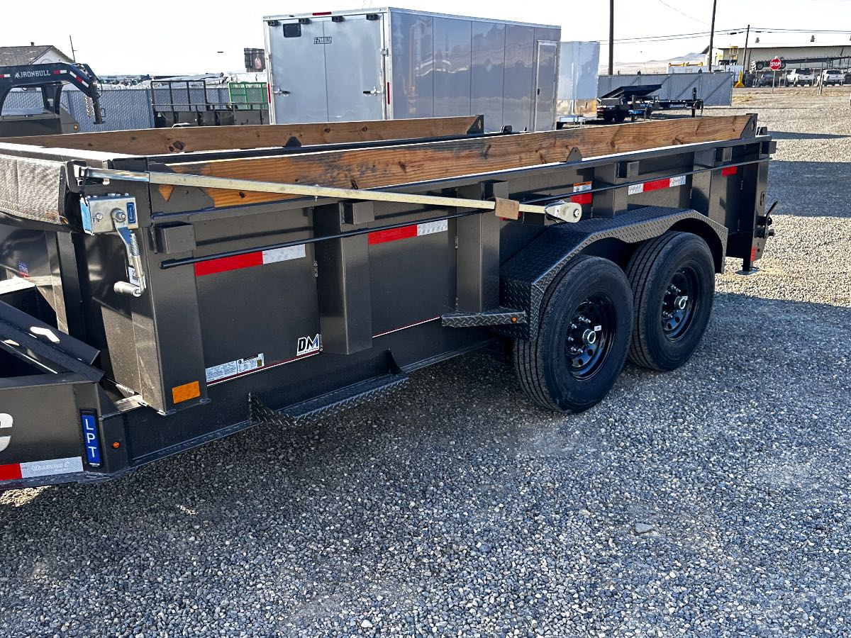 2027 Diamond C LPT 14X82 DUMP New dump trailer, 14'x82", 15,500 lb GVWR, for sale at The Trailer Store in Winnemucca, Nevada (I-80), stock #TTS-317054 — axles and undercarriage