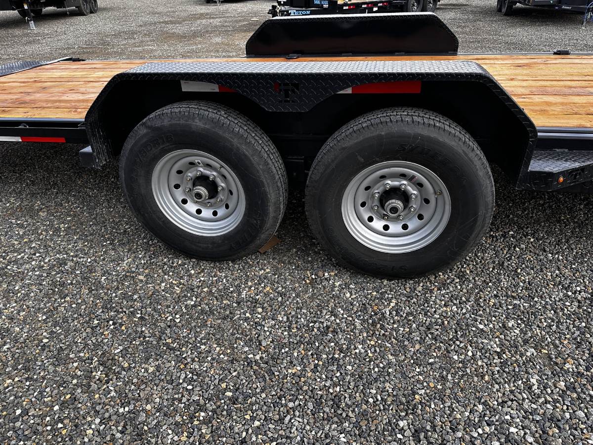 2027 Teton 22' Tilt Deck 16K New tilt deck trailer, 22', 16,000 lb GVWR, for sale at The Trailer Store in Winnemucca, Nevada (I-80), stock #TTS-400102 — axles and undercarriage